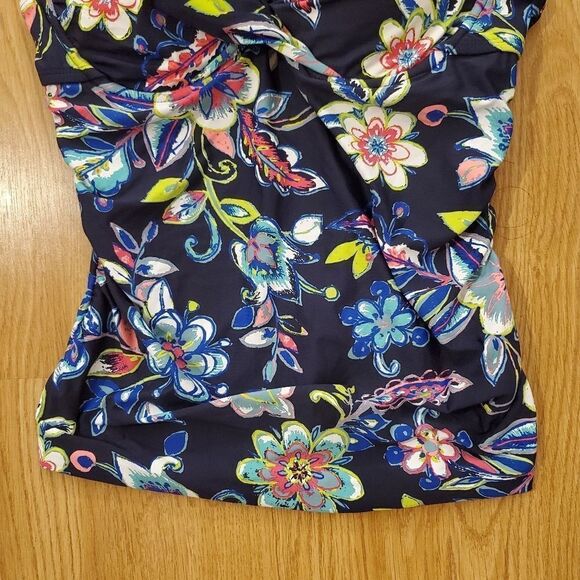 Anne Cole Holiday Twist-Front Underwire Tankini - Picture 4 of 12